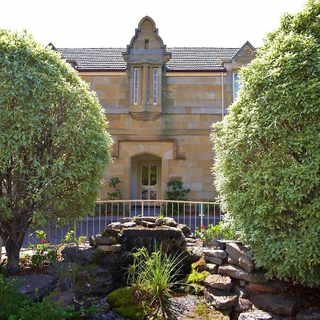 Quest Trinity House Aparthotel Hobart Bagian luar foto