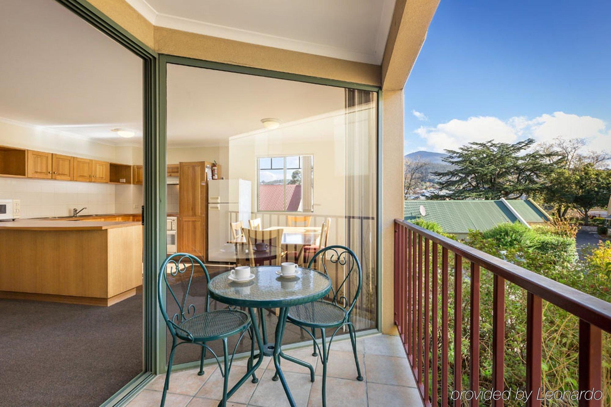 Quest Trinity House Aparthotel Hobart Bagian luar foto