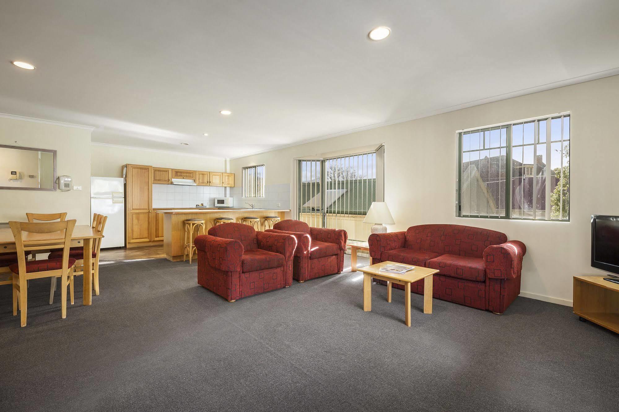 Quest Trinity House Aparthotel Hobart Bagian luar foto